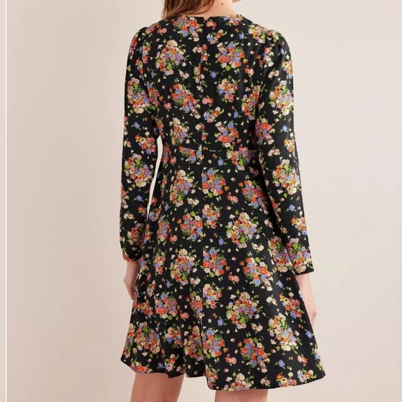 Boden Preppy  Wild Cluster Crew Neck Fit-And-Flare Dress Floral  Dress Size 10 - Picture 3 of 16